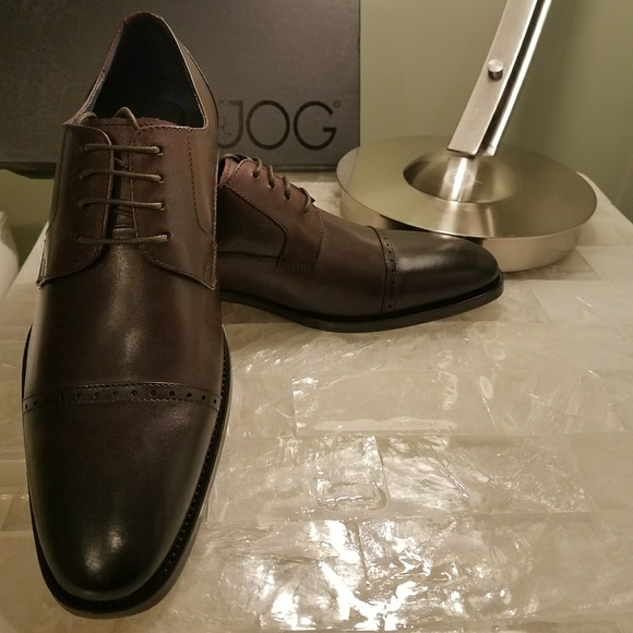 Shoes - Picture 3 of 7